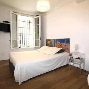 https://very-quiet-studio-historical-town.fr-provencehotel.com